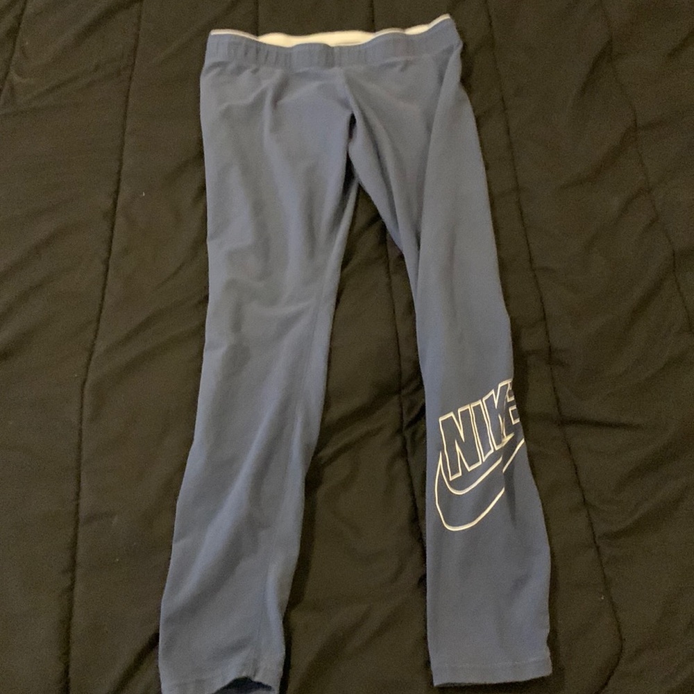 Great shape blue grey color